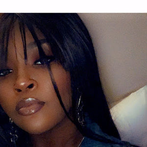 Meet your Posher, Aja